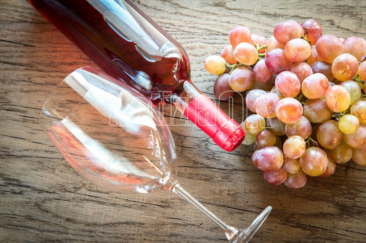 Vendemmia 2026 in anticipo di dieci giorni: caldo e siccità mettono alla prova il vino italiano - Foto: Redazione 