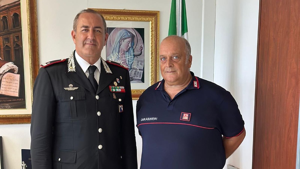 Borgia - Dopo 42 anni nell'Arma, il Luogotenente Antonio Macrì va in pensione