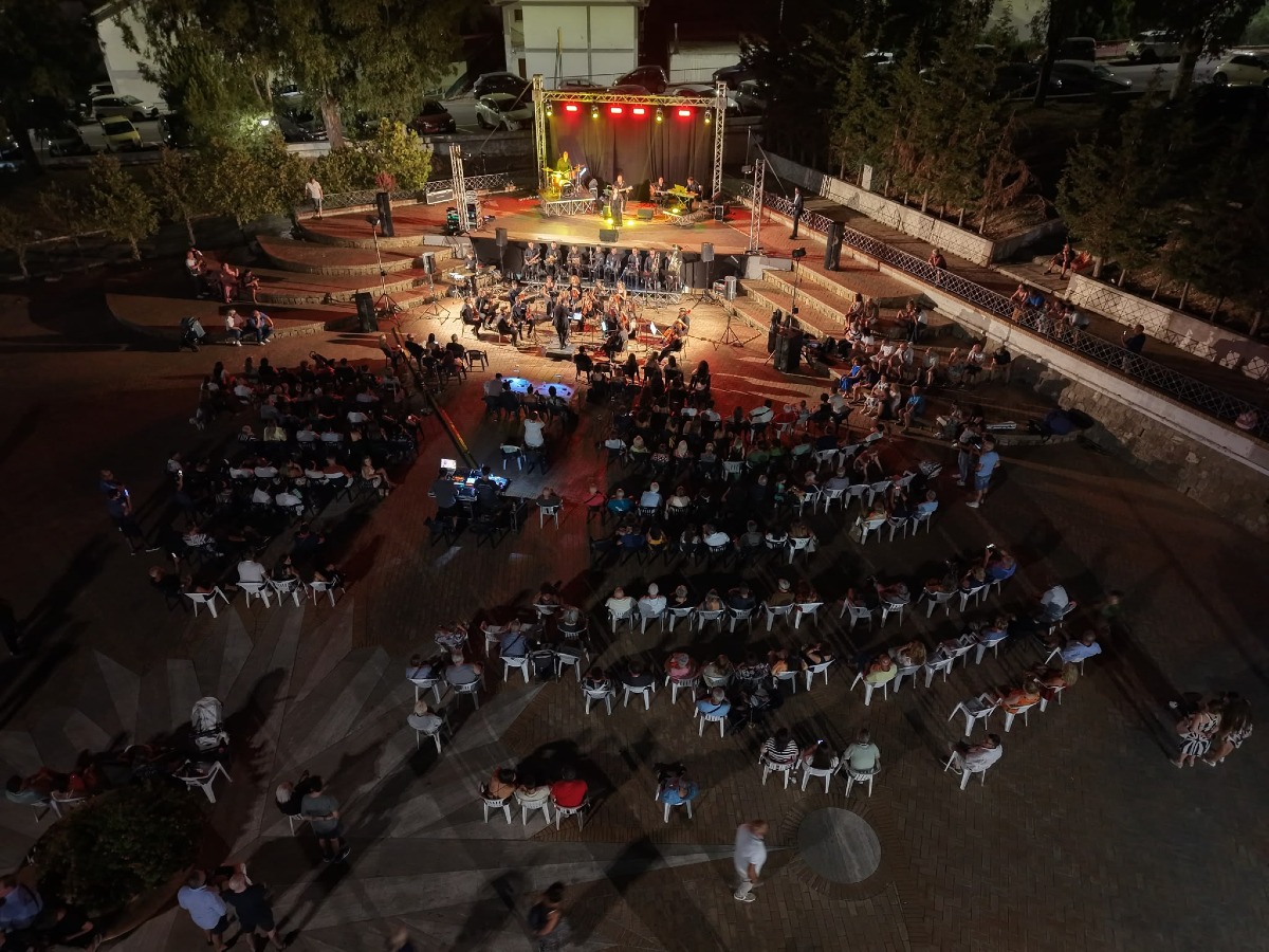 (Foto) Torre in...Canto, grande successo a Melissa per il contest canoro - Foto: Adiemus Aps