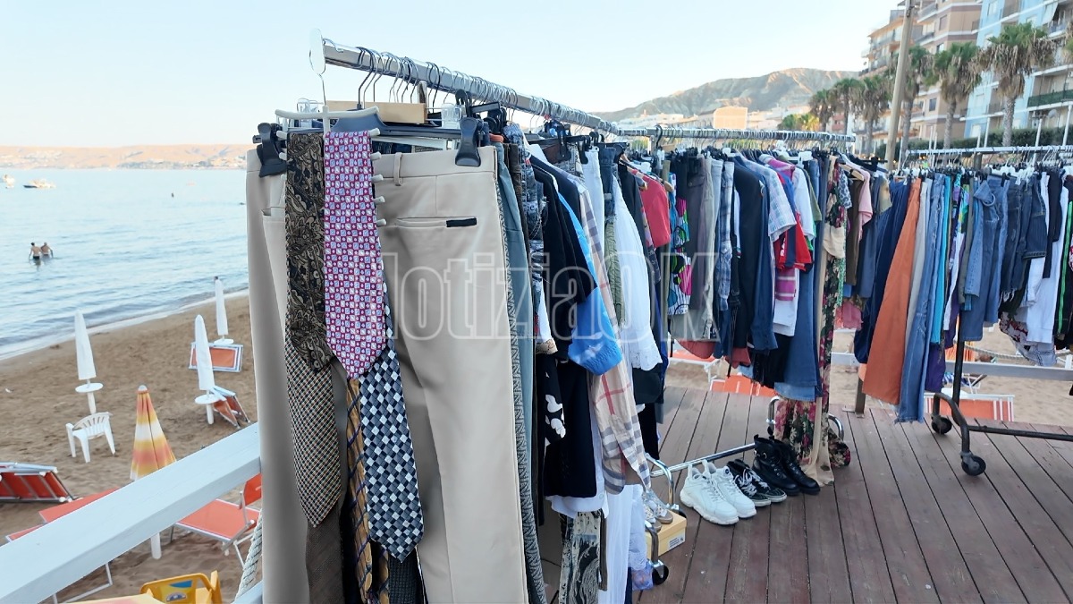 Crotone, oggi e domani torna il Vintage Market - Foto: Redazione 