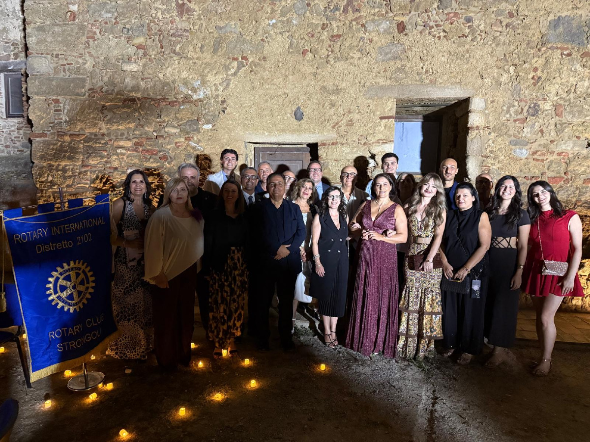 Strongoli - Candle Harmony incanta e apre il Festival Leonardo Vinci - Foto: Rotary Club Strongoli