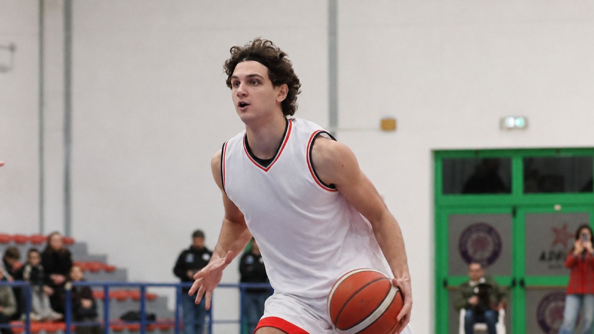 Basket - Pirossigeno Cosenza, arriva la giovane promessa Vanni Rubino