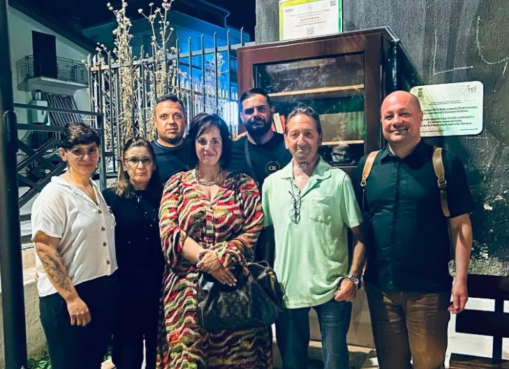 Casali del Manco, inaugurata la Casetta-Libreria dedicata a Emanuele Buffone - Foto: Uff. Stampa Comune di Casali del Manco