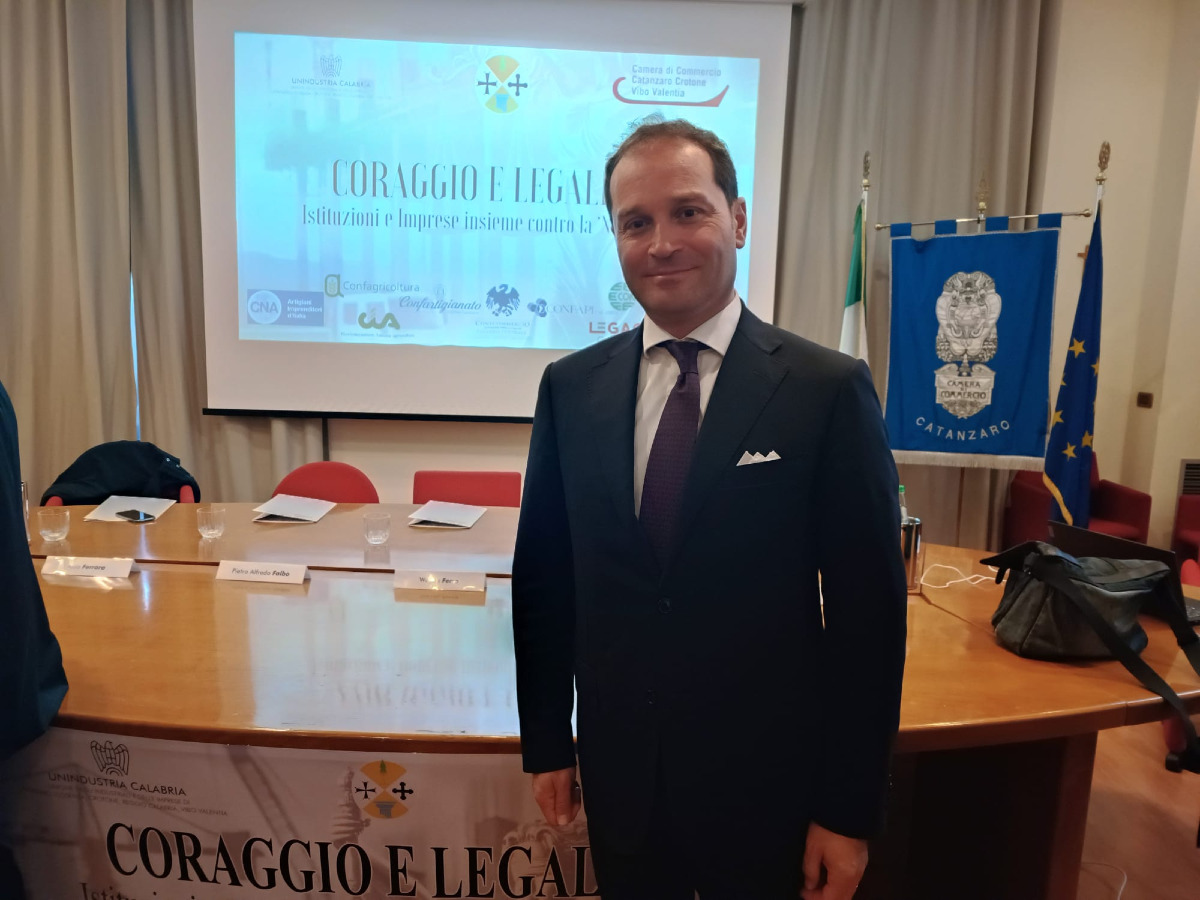 Schaivonea - Distrutti i mezzi dell’azienda del presidente Ance Calabria Roberto Rugna  - Foto: Roberto Rugna