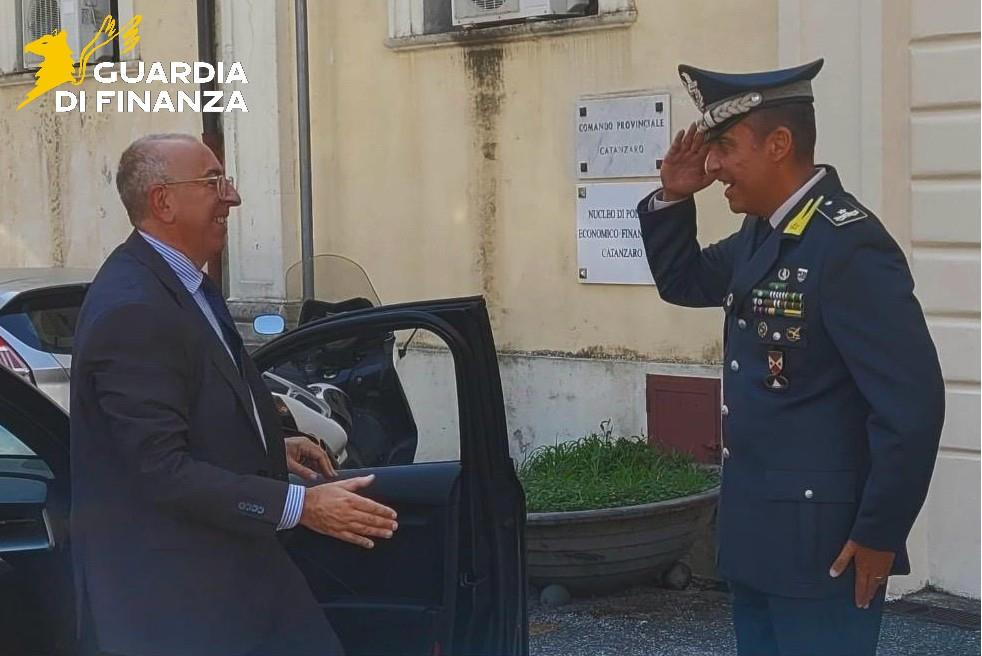Catanzaro - Il prefetto Di Nuzzo incontra le Fiamme Gialle - Foto: Ufficio stampa Guardia di Finanza di Catanzaro