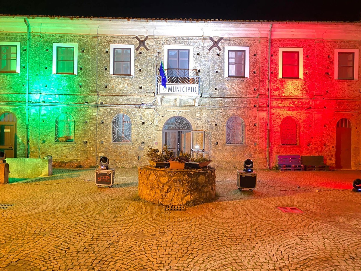 A Vena di Maida una serata dedicata alla cultura arbëreshë con la “Festa e Madhë” - Foto: Uff. Stampa Comune di Maida