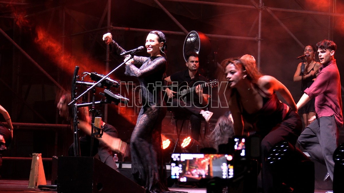 (VIDEO) Musica, ritmo e danza: Serena Brancale conquista il Crotone Summer Fest - Foto: Redazione 
