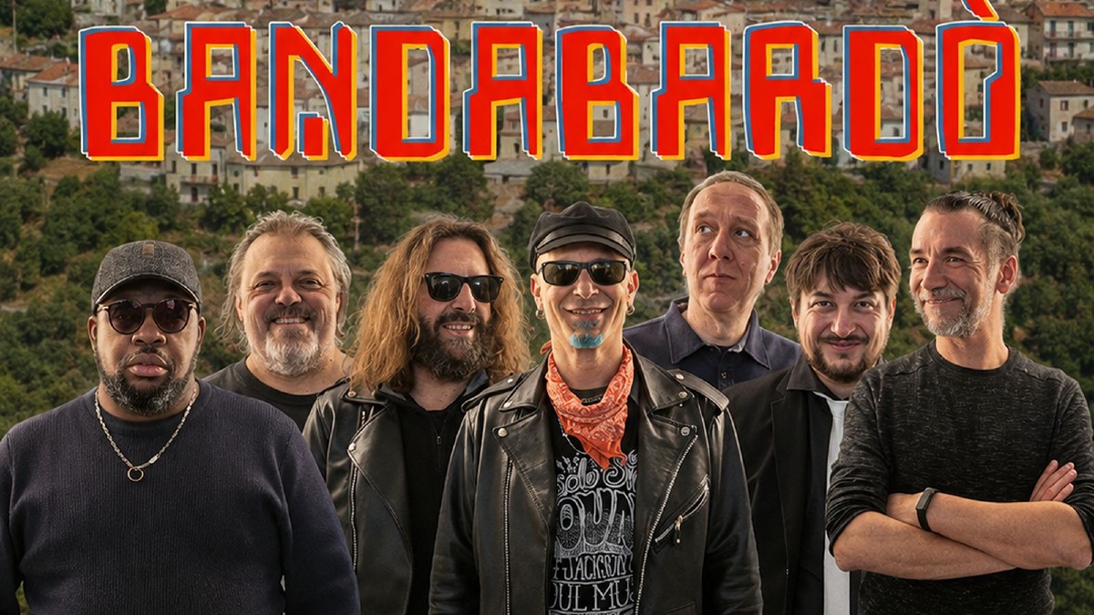 Santa Sofia d’Epiro, domani arriva la Bandabardò: attesa per il concerto in piazza - Foto: Uff Stampa