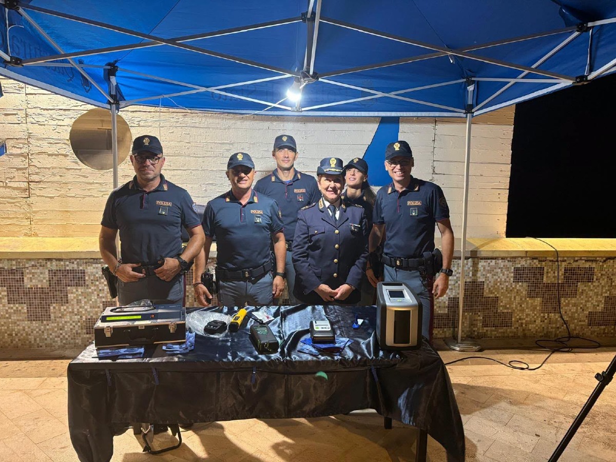 Soverato, controlli rafforzati della Polizia contro la guida in stato di ebbrezza - Foto: Uff. Stampa Questura di Catanzaro