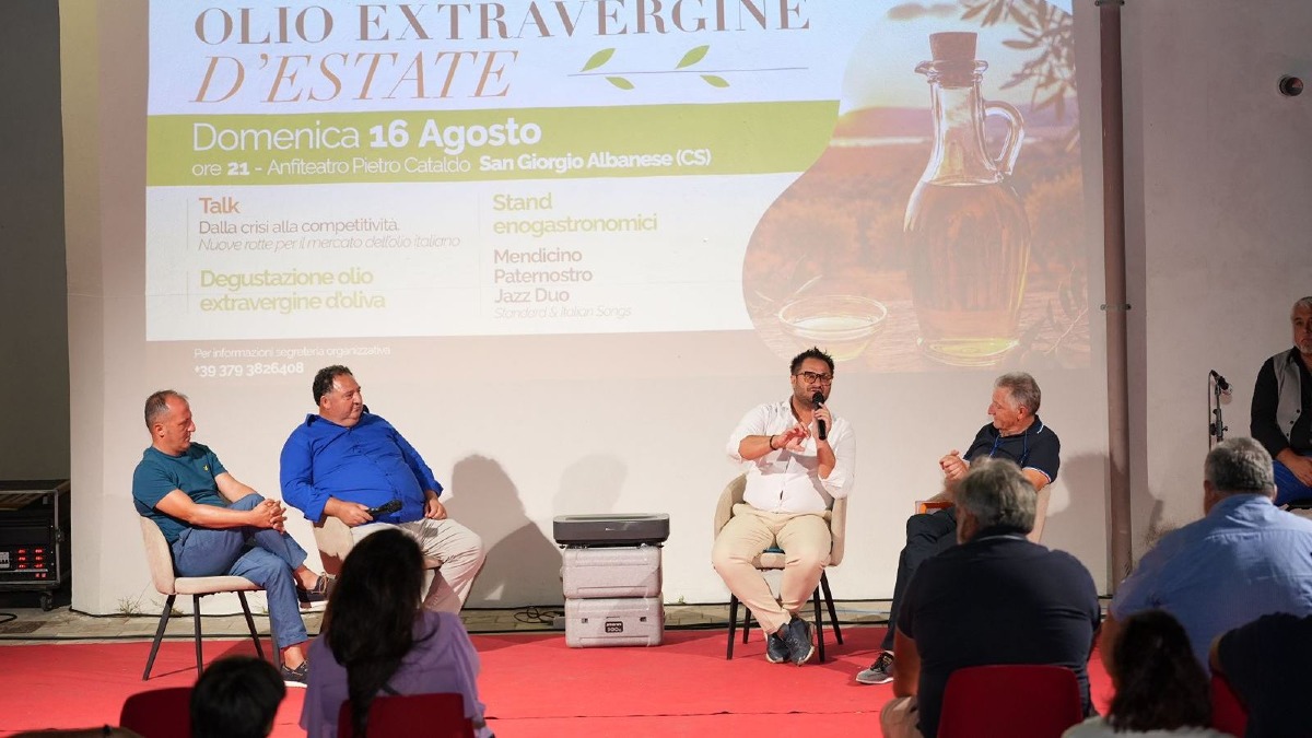 San Giorgio Albanese, nasce il Patto di Filiera dell'olio - Foto Uff. Stampa Expressiva Communication 