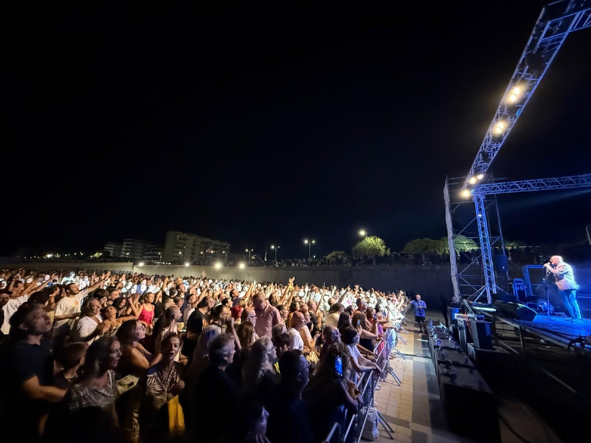 Catanzaro, EstArte prosegue tra grandi successi e attesa: domani Bungaro, sabato il Jova Summer Party - Foto Uff. Stampa Comune di Catanzaro 