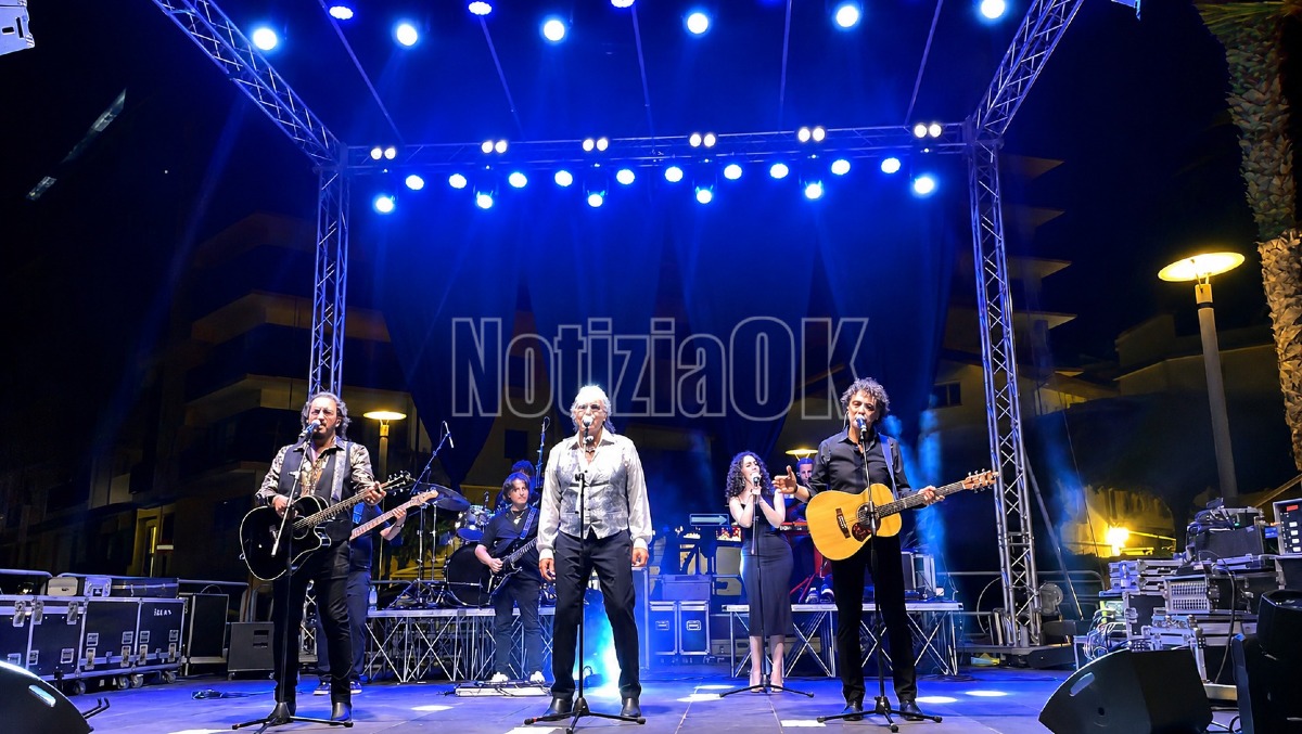 (VIDEO) Crotone rivive gli anni ’70 e ’80 con i fratelli Egiziano, Italian Bee Gees - Italian Bee Gees - Foto Redazione 19.08.2026