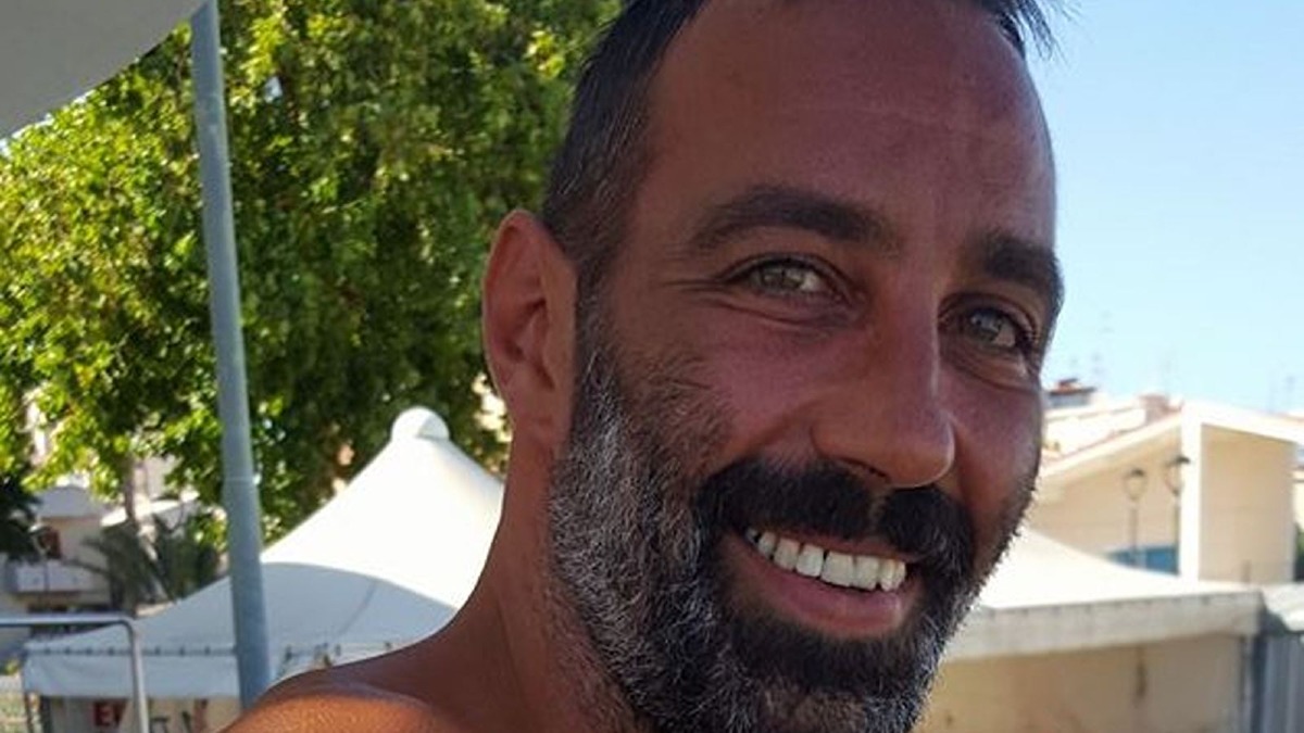 Nicola Perrone, il mare di Crotone custodirà il ricordo: nasce il Trofeo - 