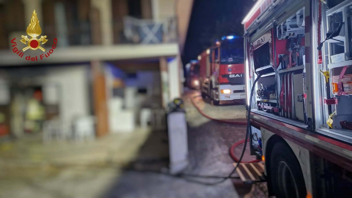 Calabria - Esplosione in un B&B: tre feriti  - Foto: Ufficio stampa Vigili del Fuoco