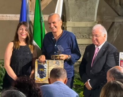 Mauro Vasta, un faro per la cultura calabrese: il Premio alla Carriera ad Amantea - Foto: Uff. Stampa  PRS Editrice