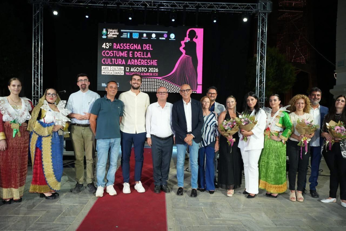 Corigliano-Rossano, la cultura arbëreshe sfila con la moda dei giovani - Foto: Rassegna del Costume e della Cultura Arbëreshe