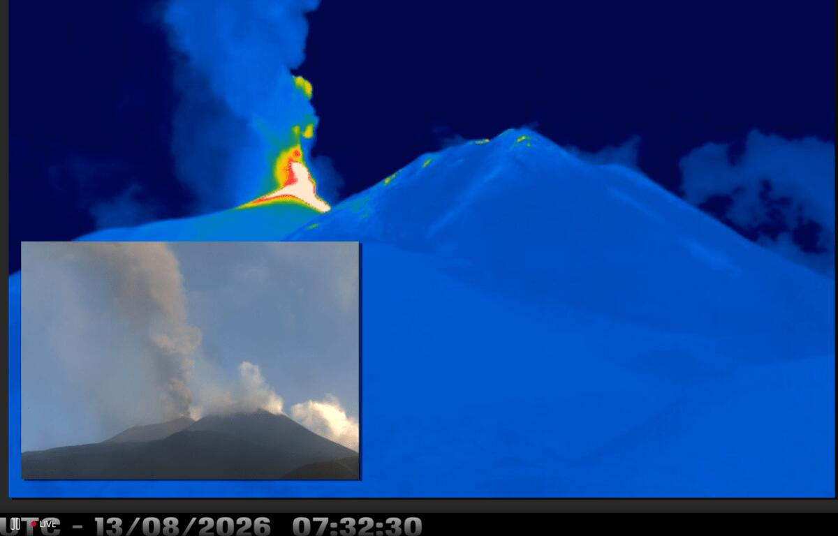 A Catania l'Etna continua a eruttare: aeroporto chiuso fino alle 2 di venerdì, riprotetti 50 voli tra Palermo, Trapani e Comiso - 