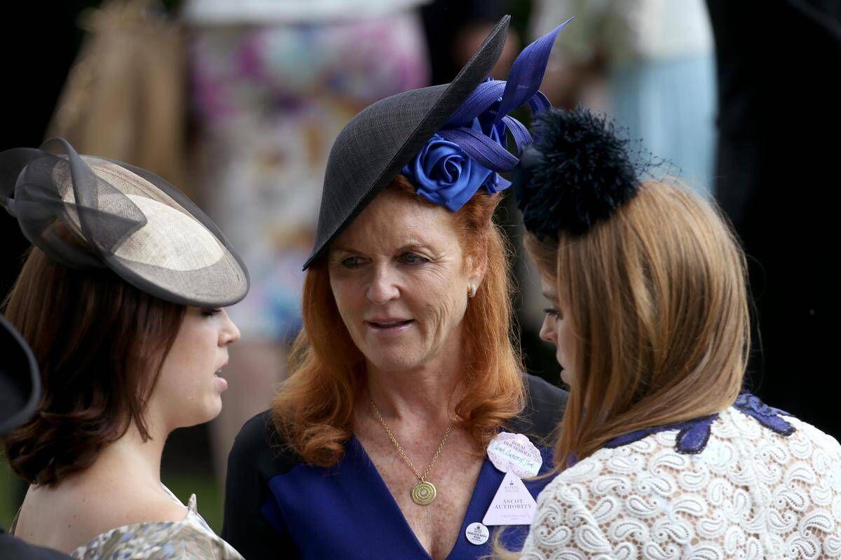 Dove è finita Sarah Ferguson? Secondo un esperto reale ha trascorso l'estate nella dimora del suo ex fidanzato in Svizzera - 