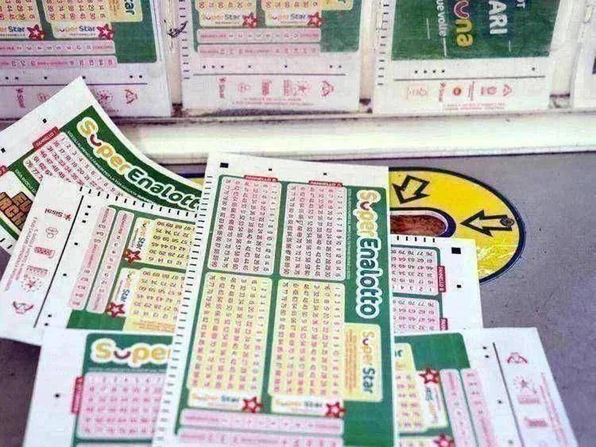 SuperEnalotto, estrazione numeri combinazione vincente oggi 7 agosto - 