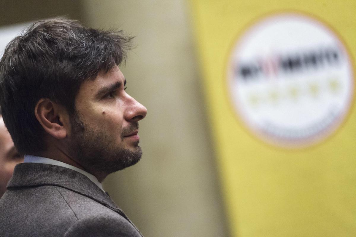 Alessandro Di Battista ricoverato a Cuba, l'ex deputato M5S "è in gravi condizioni" - 