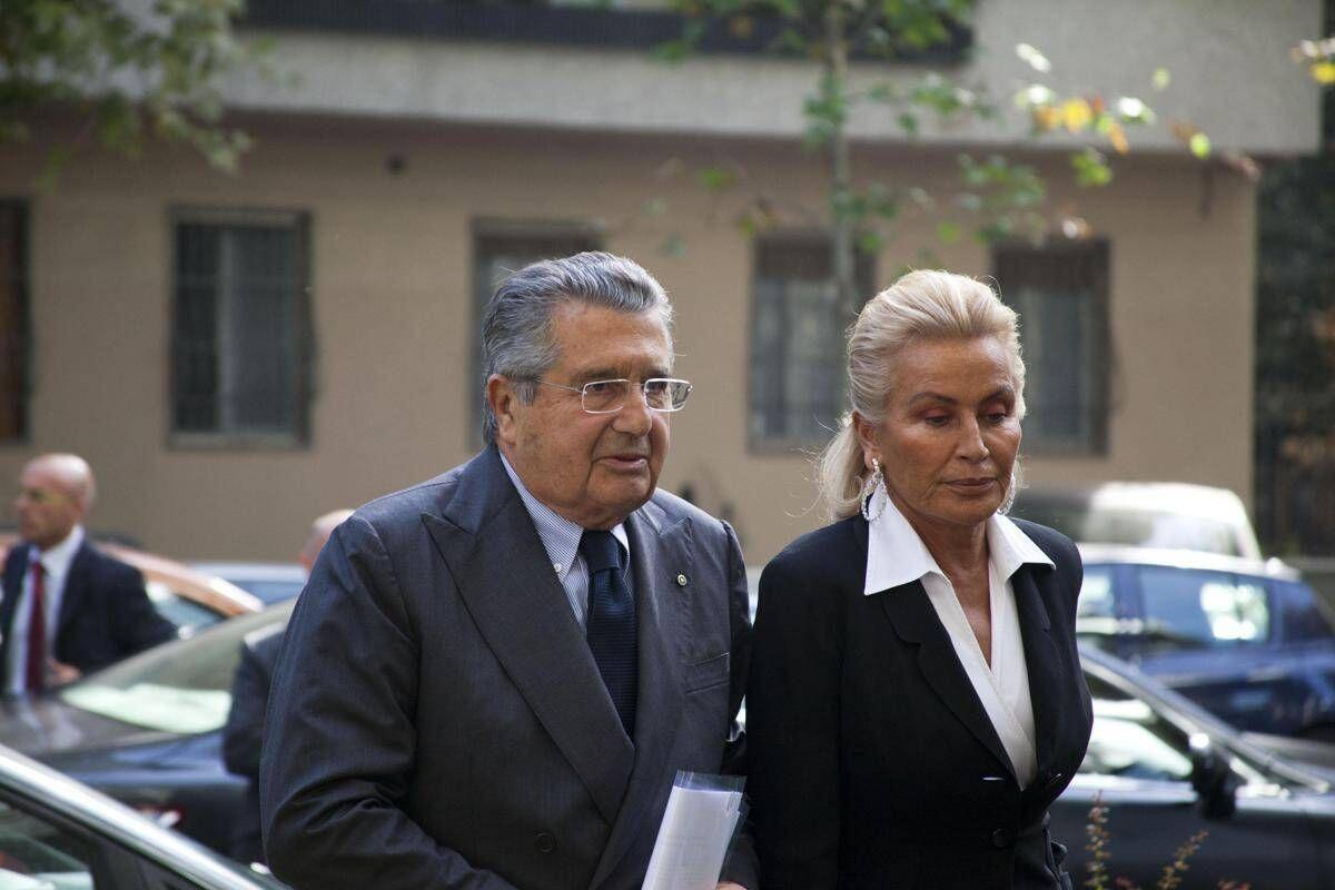 È morta Silvia Monti, l'ex attrice moglie di Carlo De Benedetti: aveva 80 anni - 