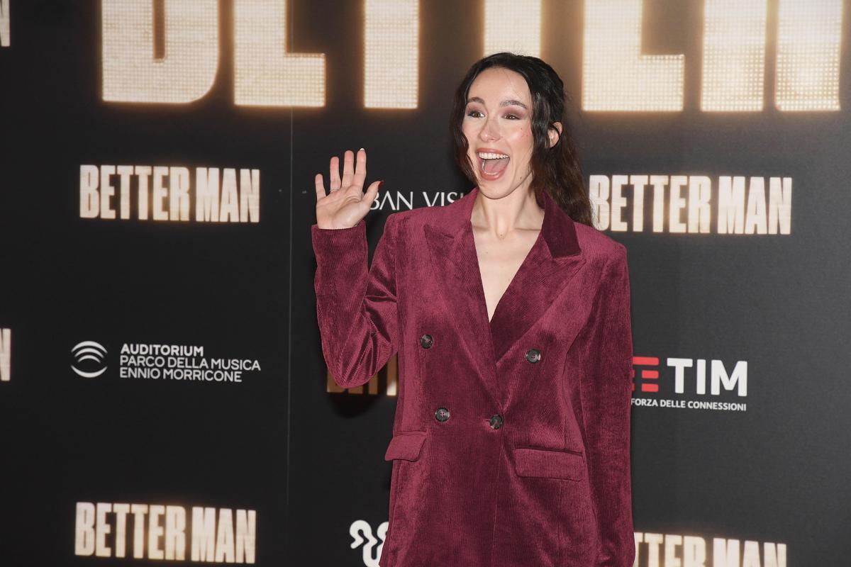 Aurora Ramazzotti cambia (di nuovo) casa a Milano: "Spese insostenibili" - 