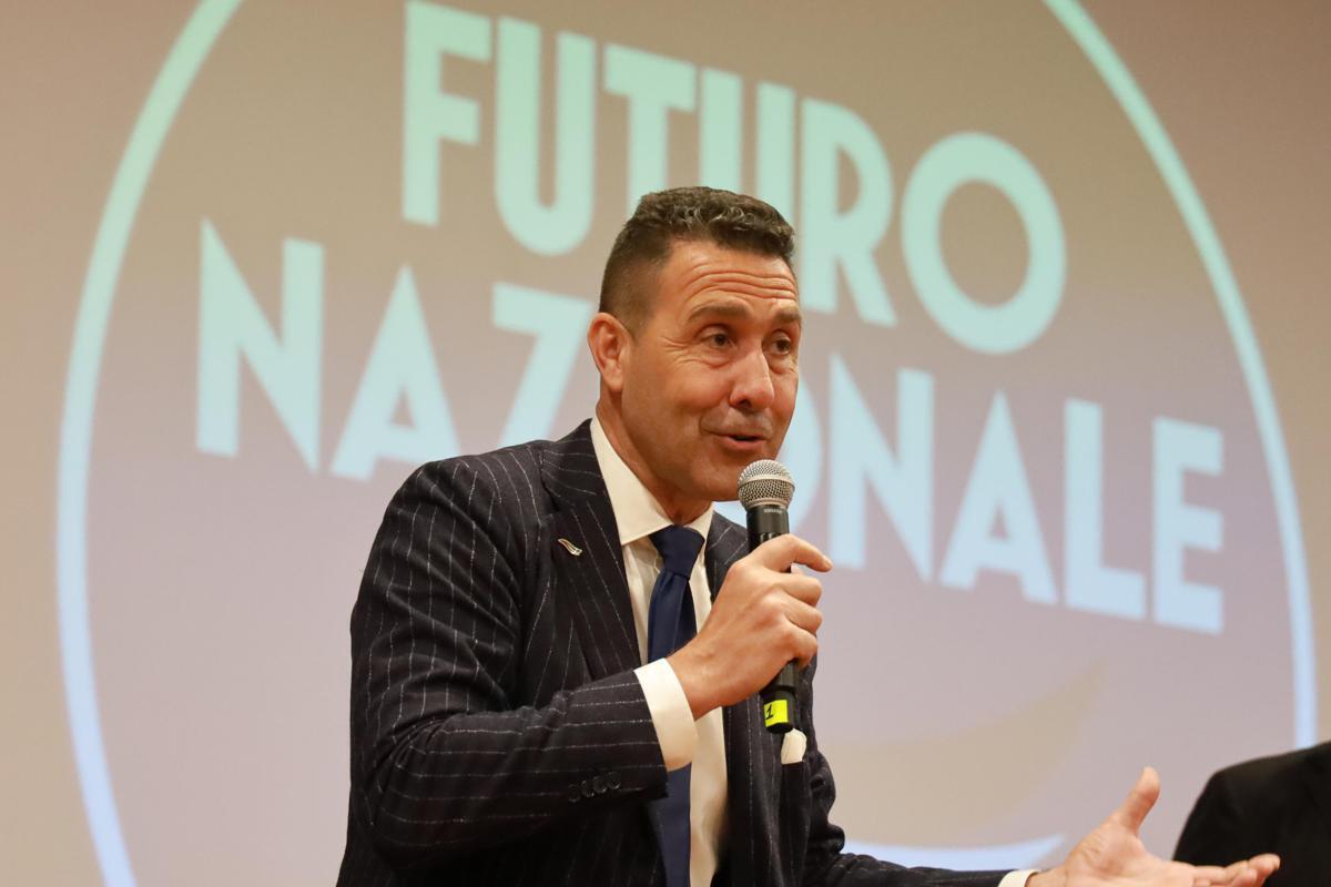 Intenzioni di voto, Fdi sempre primo partito al 27,1%, Pd al 21,5%. Cresce Futuro Nazionale - 