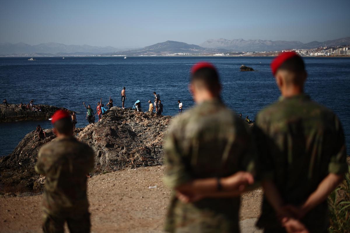 Ceuta, governo in allarme: "Preoccupano appelli social per nuovo ingresso di massa a Ferragosto" - 