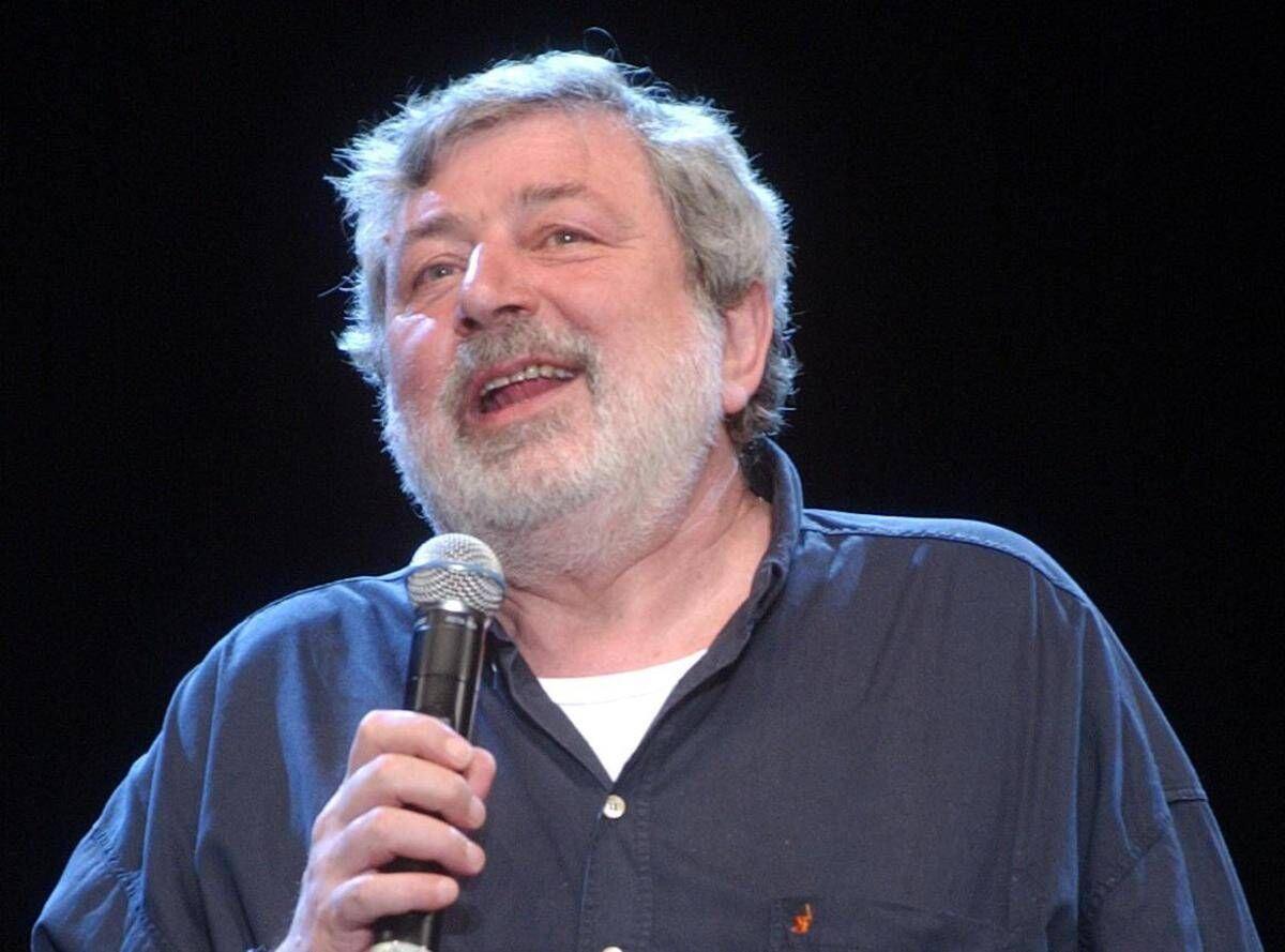 Guccini, domani i funerali: la sua Pavana lo saluta nel silenzio. Il sindaco: "Massimo rispetto per sue volontà" - 