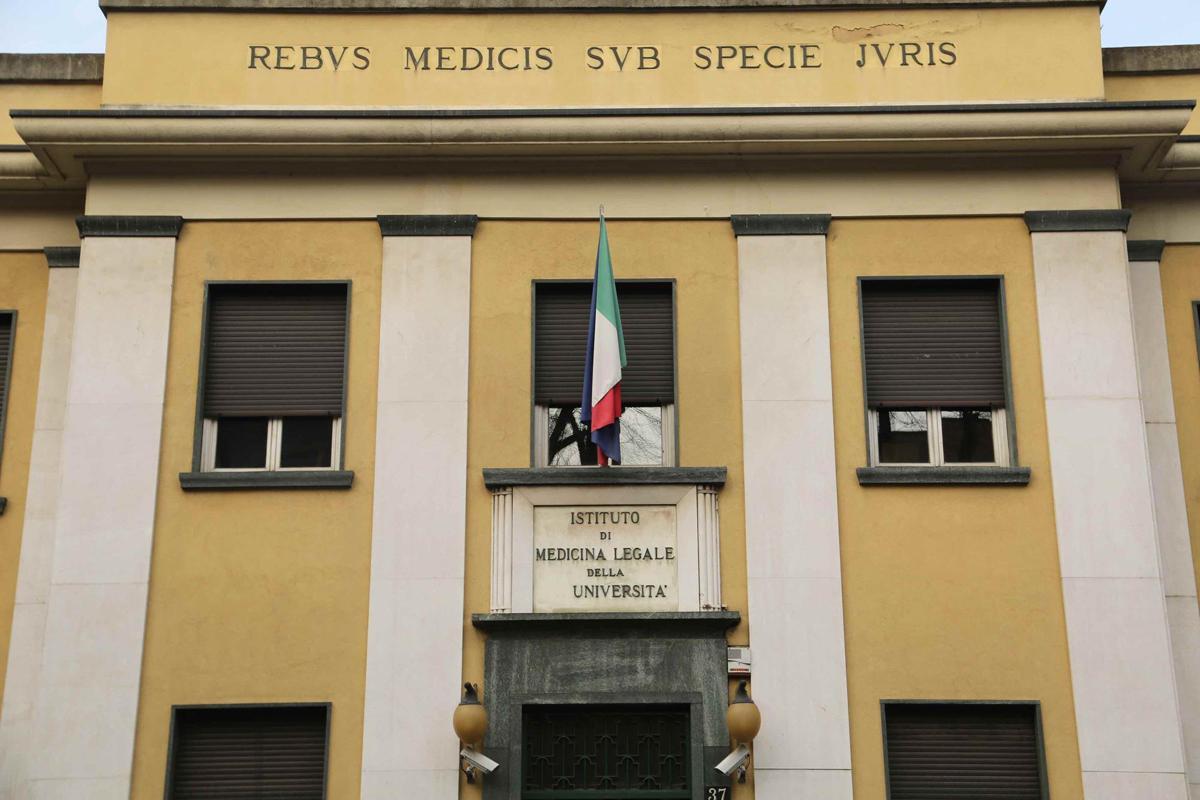 Focolaio di tubercolosi all'Istituto di Medicina legale di Milano, fino a 3 settimane per chiarire il quadro - 