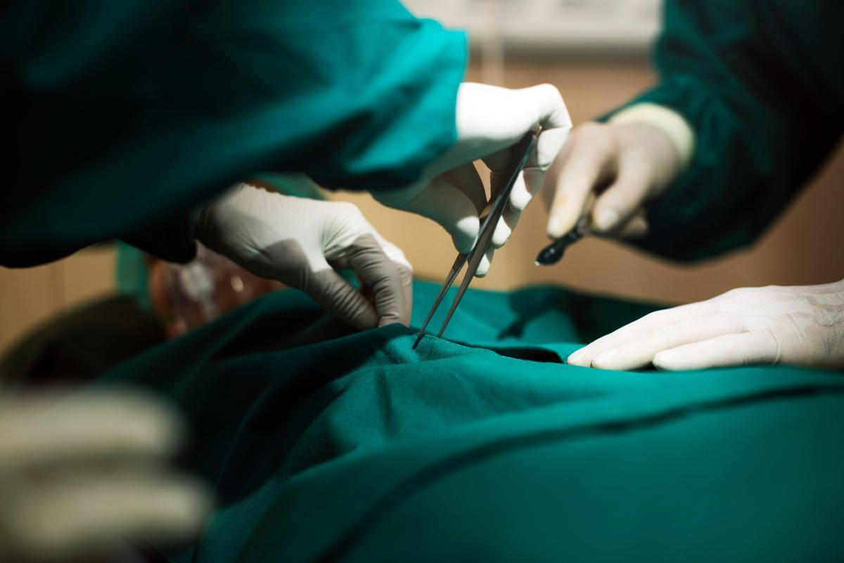 Ospedale sbaglia farmaco, 2 pazienti paralizzati: l'errore choc negli Usa, cosa è successo - 