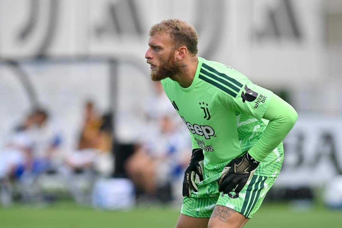 Juventus, Di Gregorio verso l'addio: due club su di lui - 