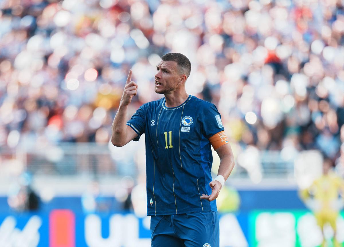 Eterno Dzeko, a 40 anni arriva il rinnovo con lo Schalke 04 - 