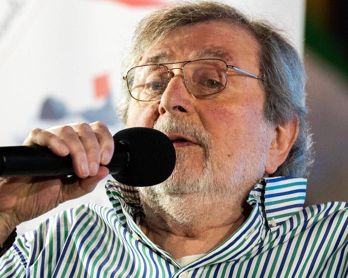 Guccini, Meloni: "Livoroso con me, ma continuo a cantare le sue canzoni. Lo ringrazio per averci regalato emozioni" - 