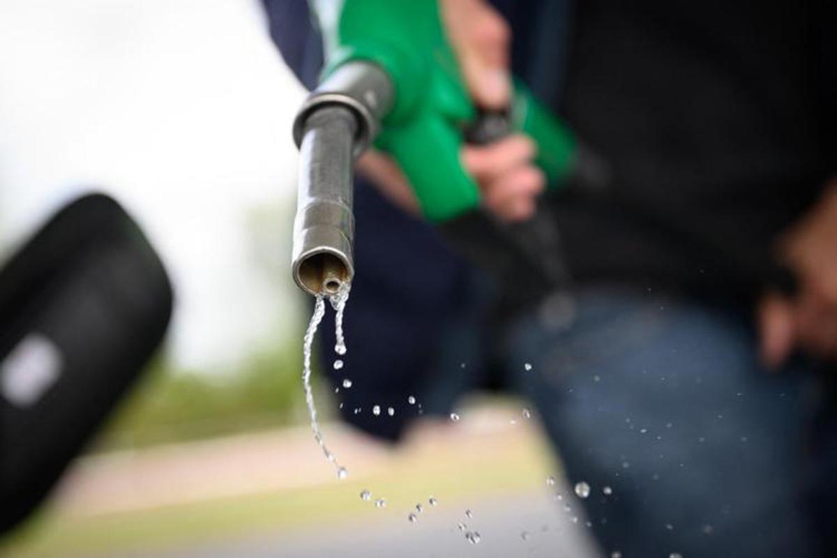 Caro carburanti, il sindaco fissa il prezzo della benzina a 1,75 euro: il caso Valle Castellana - 
