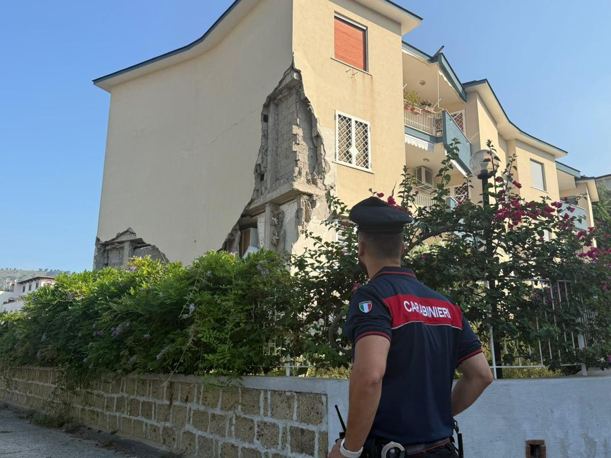 Campi Flegrei, prosegue lo sciame sismico: altre 5 scosse stamattina - 