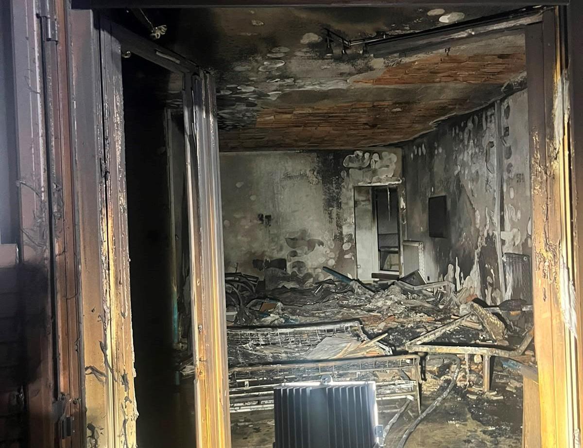 Vibo Valentia, famiglia ferita in esplosione in b&b a Mileto: morto il padre - 