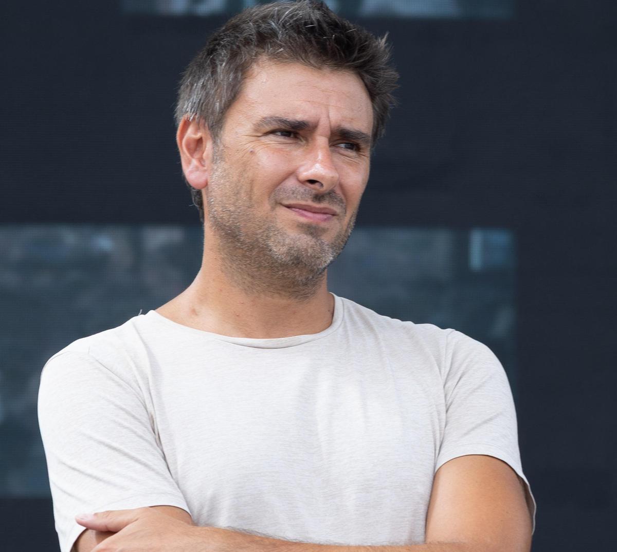 Alessandro Di Battista ricoverato a Cuba: "Forte mal di testa poi malore, ora l'ex deputato M5S ha ripreso conoscenza". E' in trasferimento a L'Avana - 