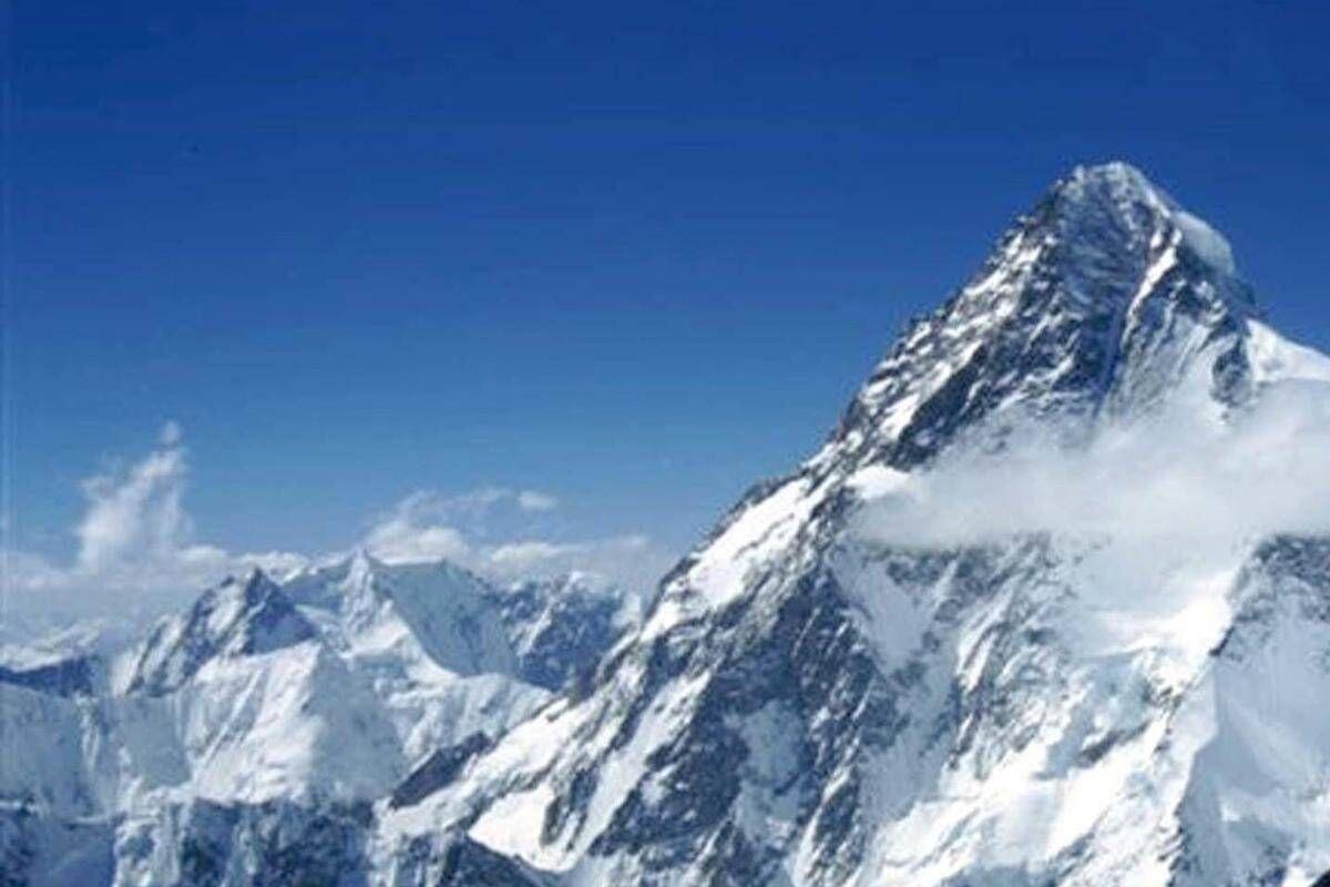 Nepal, ritrovati corpi cinque alpinisti dispersi dopo valanga a novembre: tra loro due italiani - 