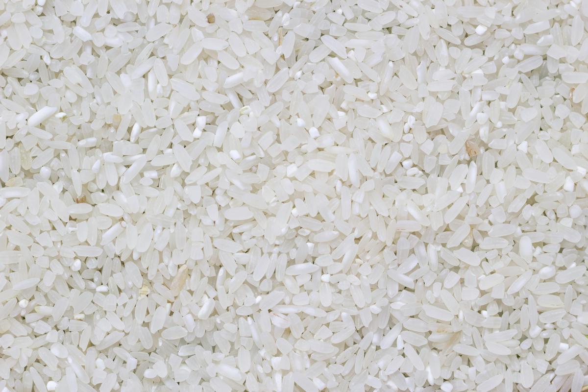La 'nuova' ricetta per il riso in bianco: "Non si cuoce con l'acqua..." - 