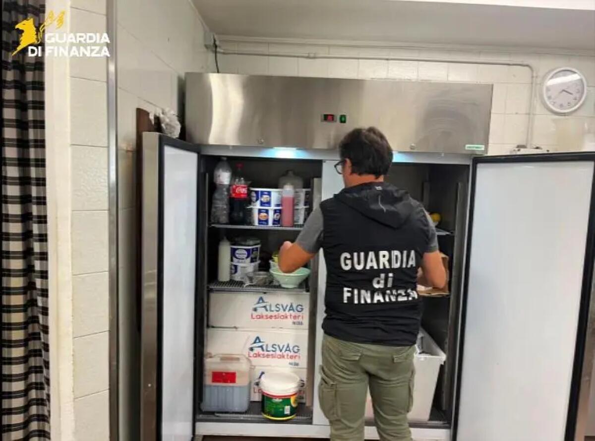 Controlli a tutela dei consumatori nella Locride, sequestrati circa 91 kg di prodotti ittici non tracciati in un ristorante - 