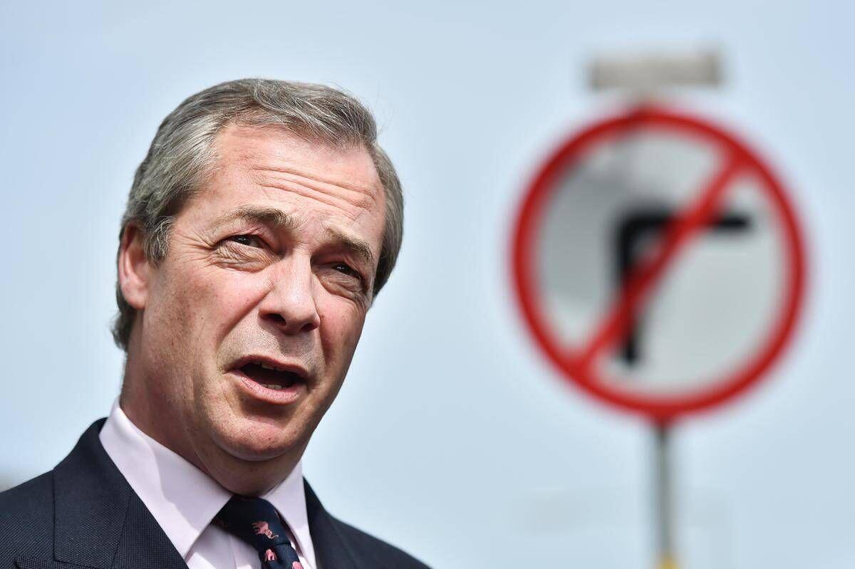 Farage contro tutti a Clacton: 34 candidati (con Count Binface) e una maxi scheda elettorale - 