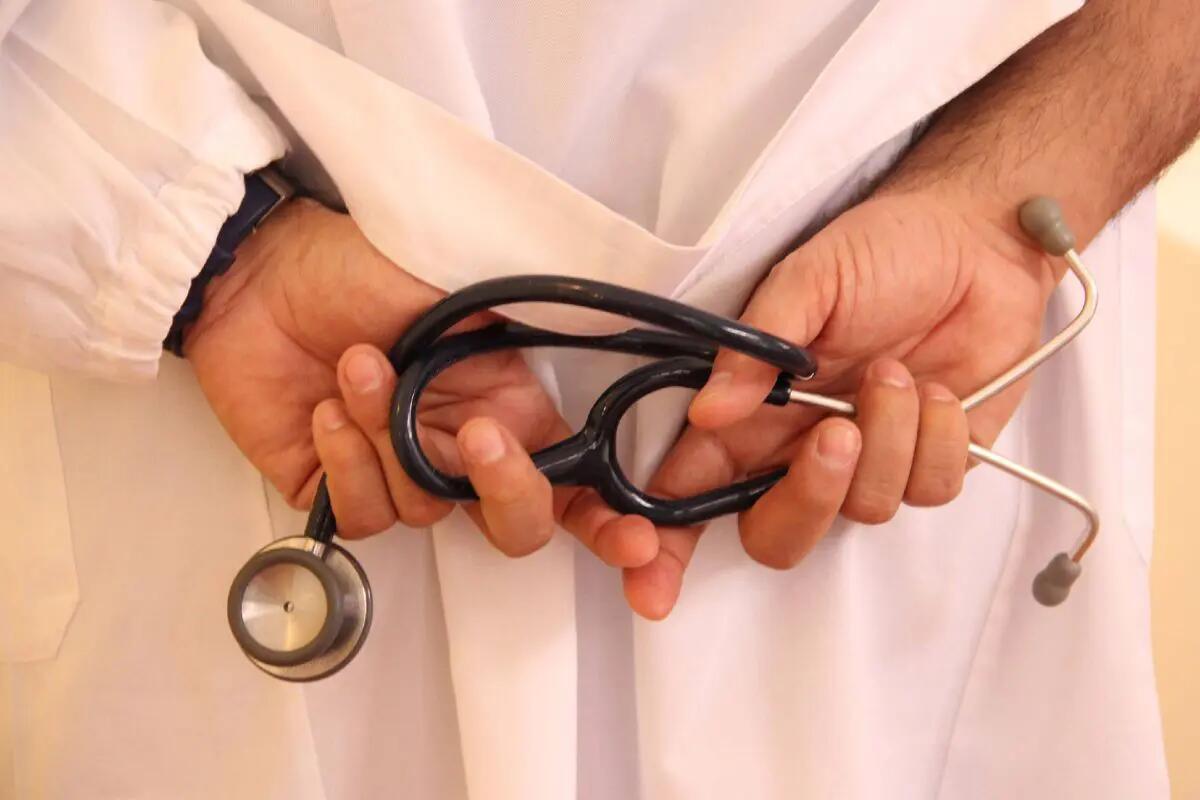 Un medico aggredito al pronto soccorso di Cosenza - 