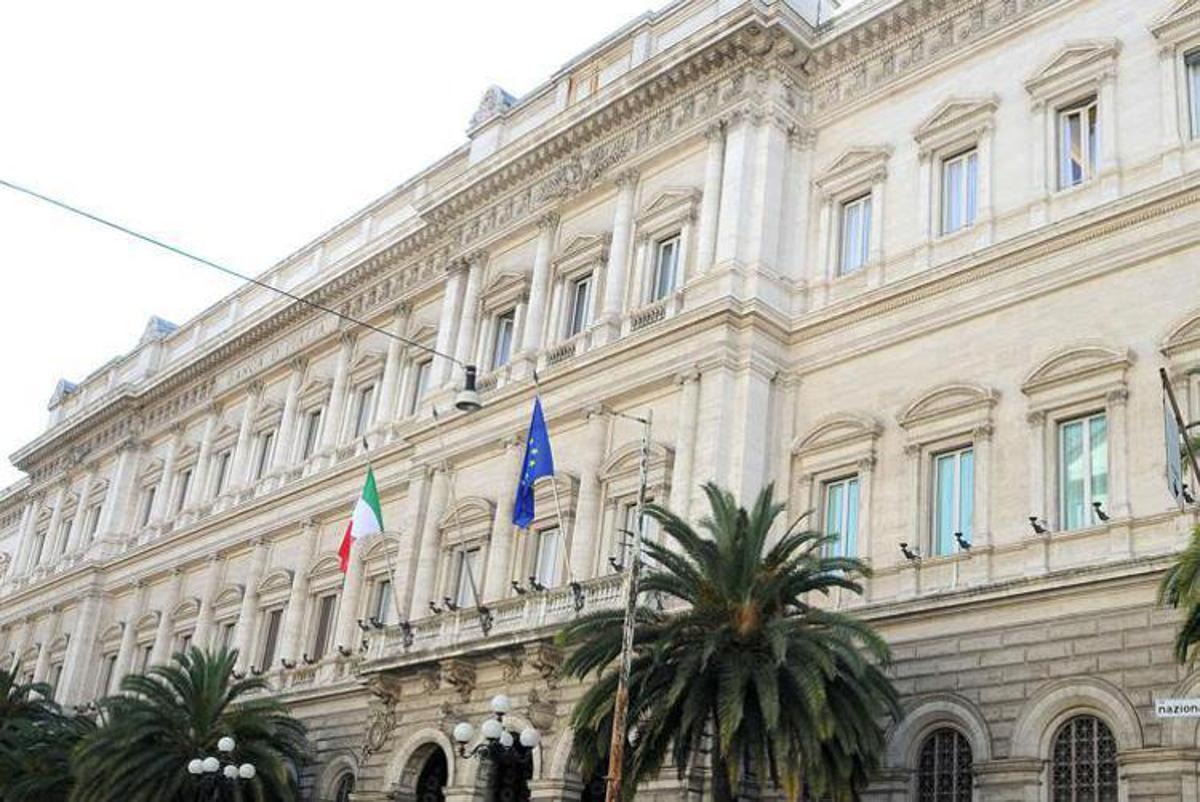 Conti di base, il richiamo di Bankitalia: sono troppo pochi, accesso ostacolato in maniera ingiustificata - 