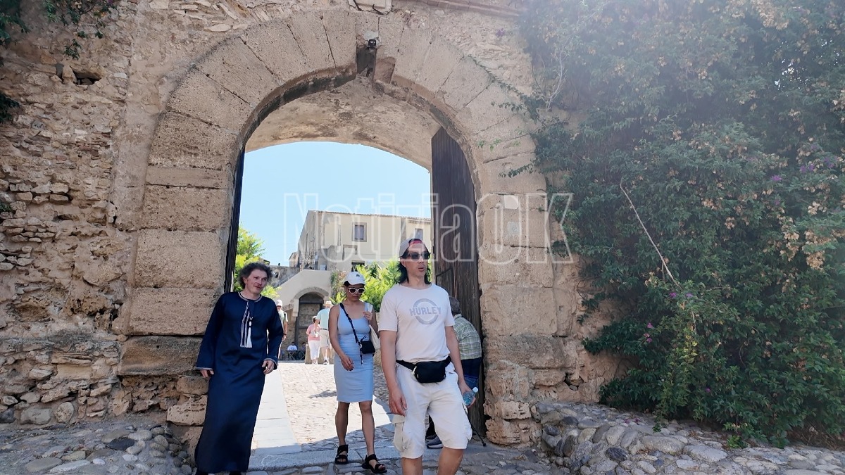 turisti crotone redazione 31.07.2026