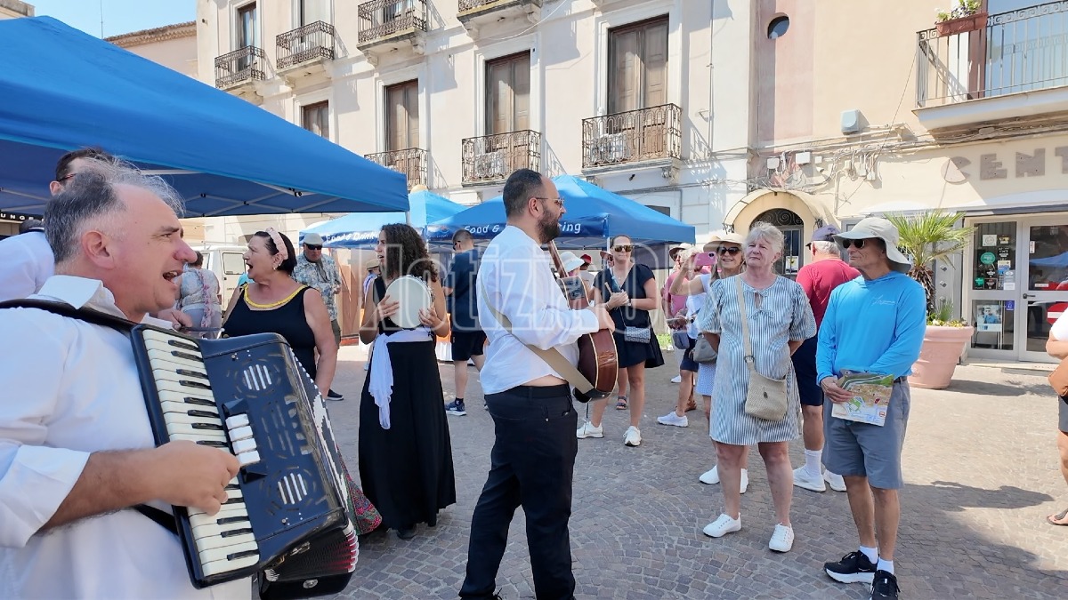 turisti crotone redazione 31.07.2026
