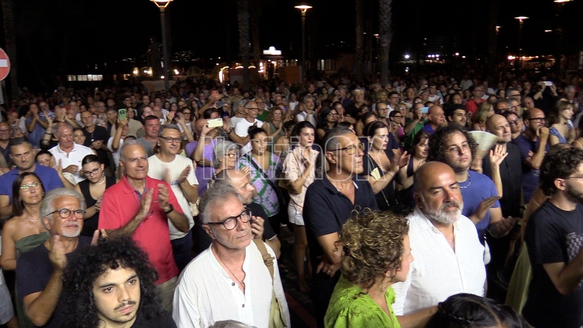 Nero a metà Experience - Piazza Berlinguer - Crotone - Foto Redazione 17.08.2026