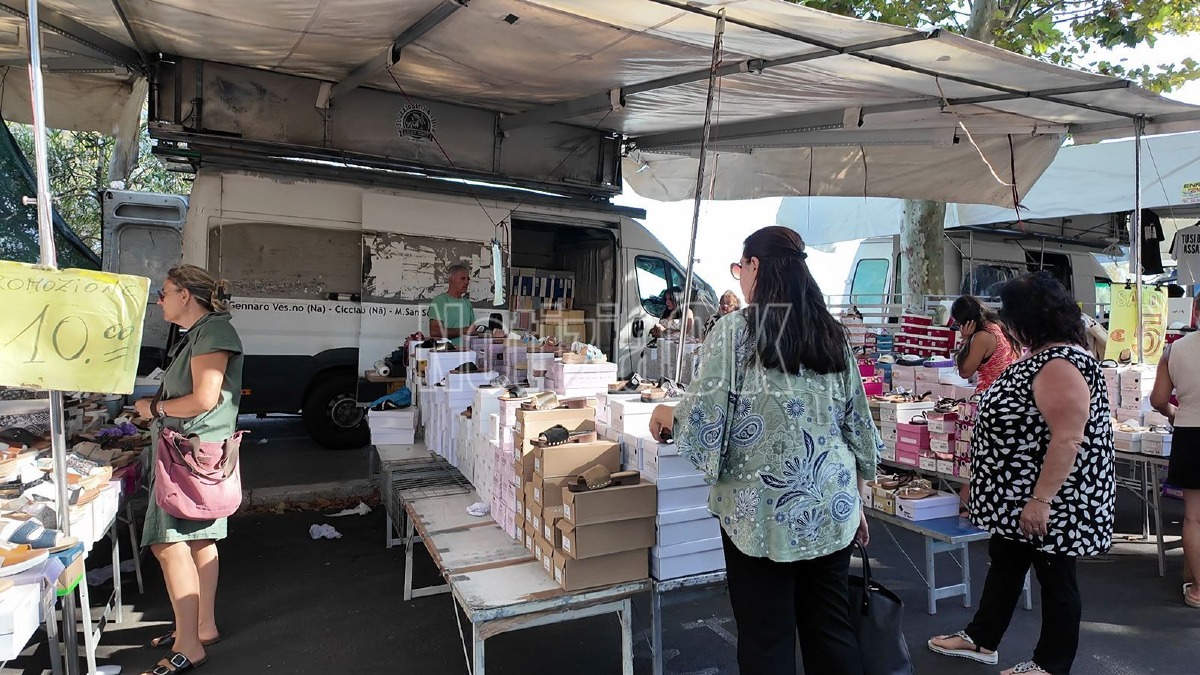 Mercato domenicale - 23 agosto 2026 - Foto Redazione 