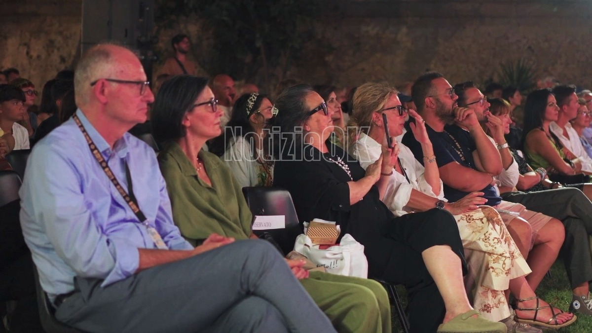 E io ci sto ultima serata - redazione 29.09.2026