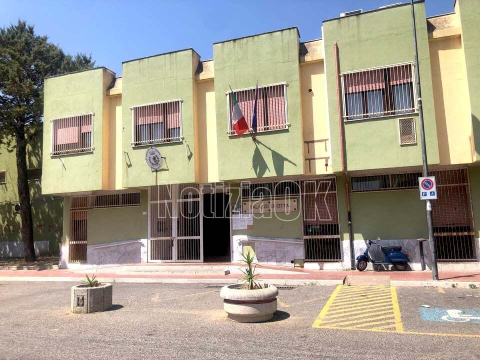 Sei nuovi agenti di Polizia Locale a Cirò Marina, il Pd: «Servano davanti alle scuole» - Foto: Redazione